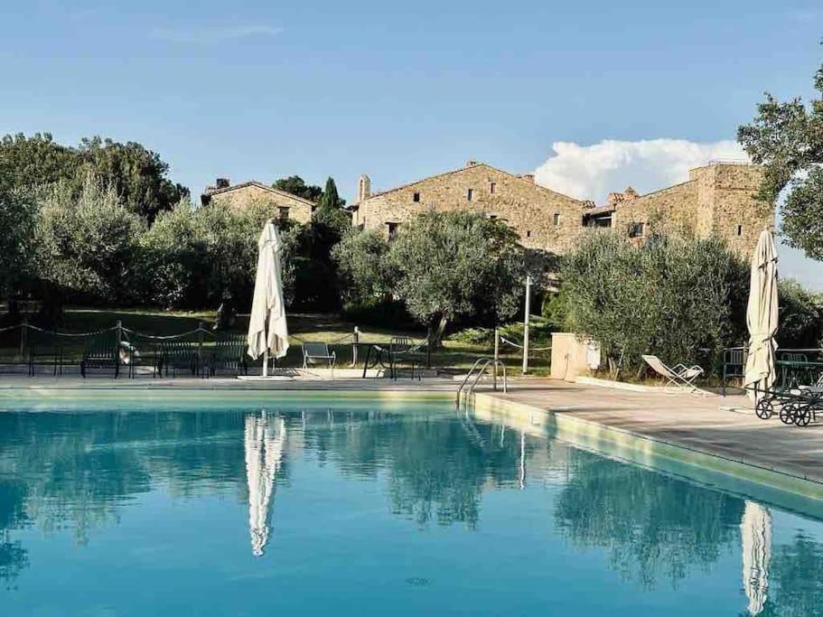 Medieval Tower In Umbria With Swimming Pool Montelagello Экстерьер фото