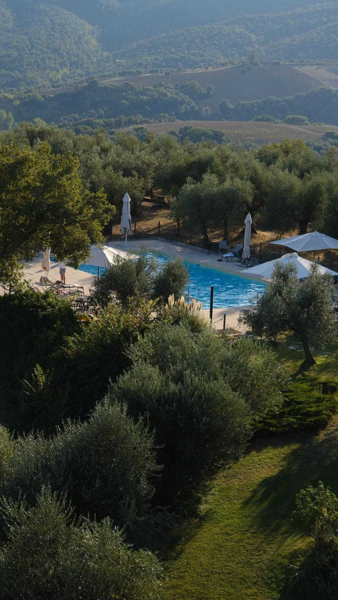 Medieval Tower In Umbria With Swimming Pool Montelagello Экстерьер фото